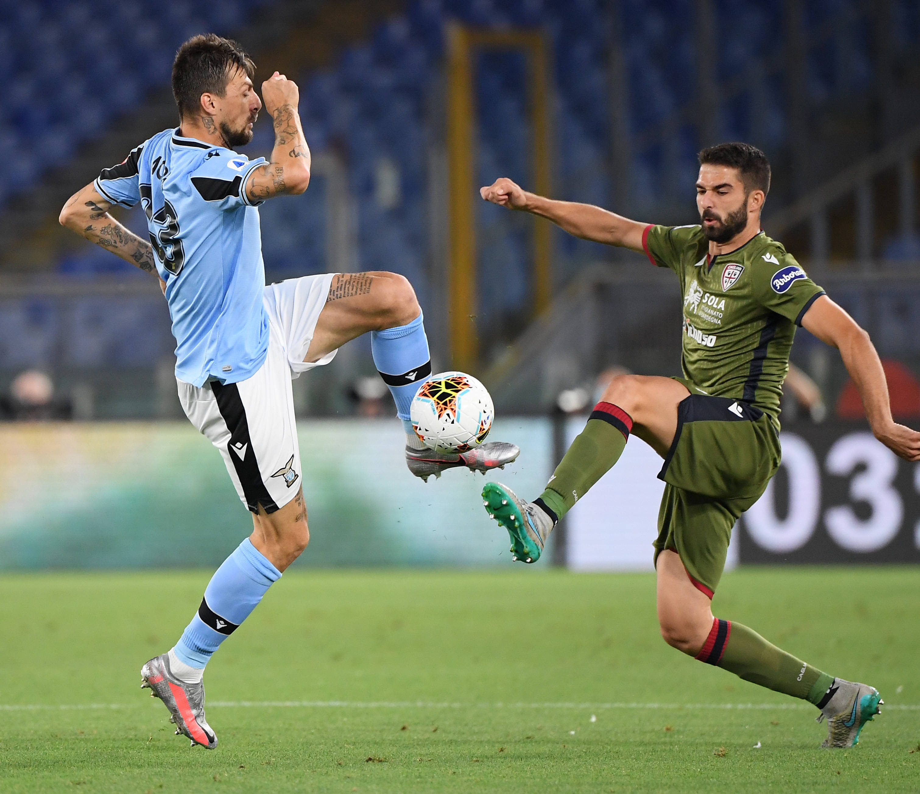 汉密尔顿夺 汉密尔顿夺