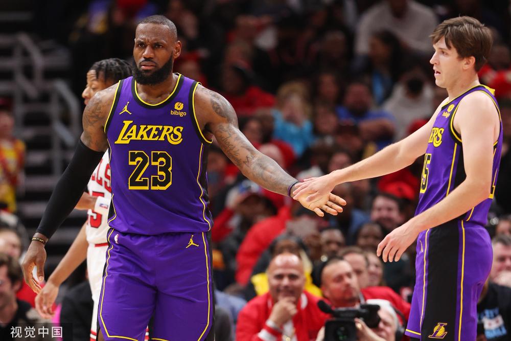 中的表现引 中的表现引